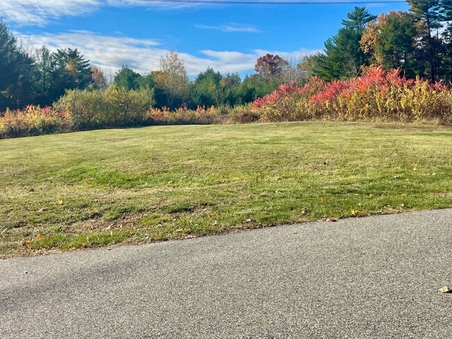 Building Photo - 27 Weare Rd