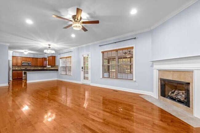 Building Photo - Spacious 4BR House in Ooltewah