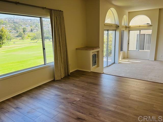Building Photo - 2530 Navarra Dr