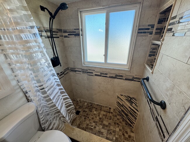 Custom Tiled Shower - 1805 Manasota Beach Rd