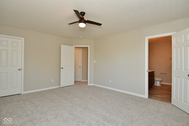 Building Photo - 9732 Evening Sky Way