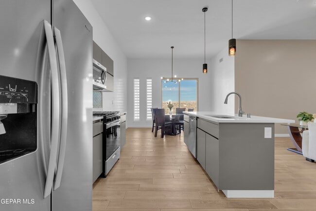 Building Photo - 12713 Captain Claudia CT