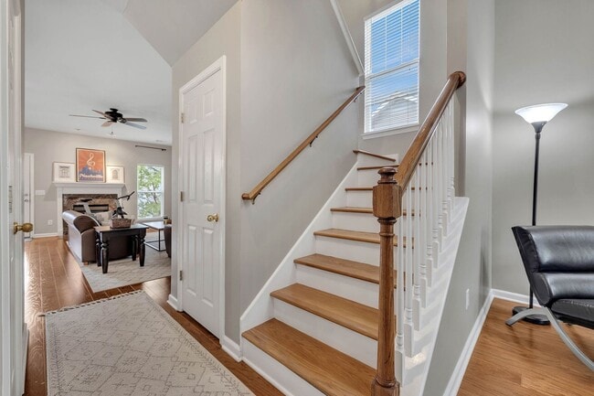 Building Photo - Spotless 3BR/2.5BA townhome minutes from West End, Downtown Nashville!