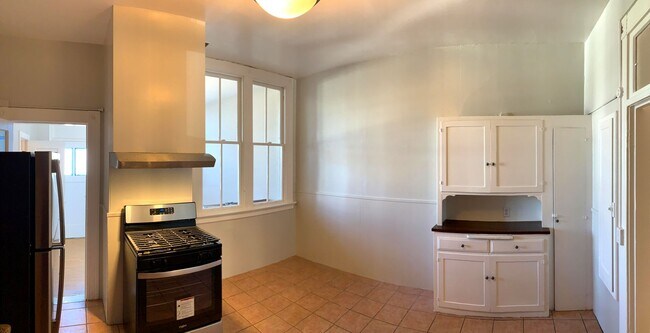 Building Photo - 2444-2446 Fulton