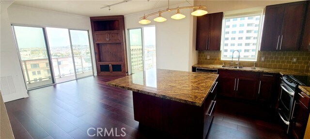 Building Photo - 488 E Ocean Blvd