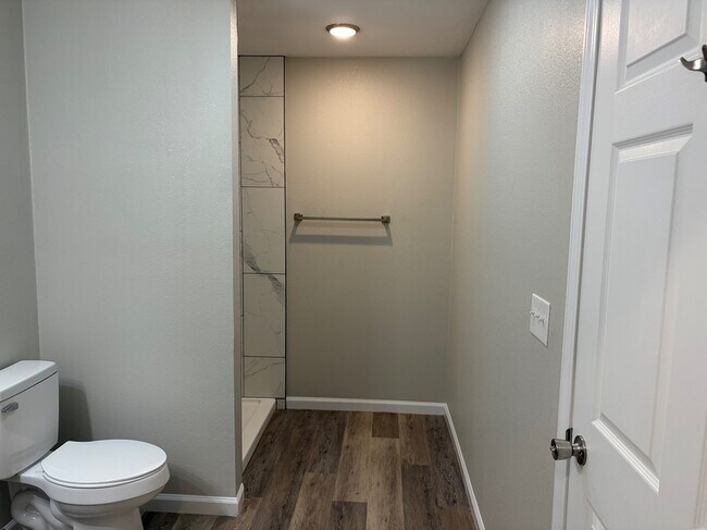Building Photo - 4116 W 56th Pl