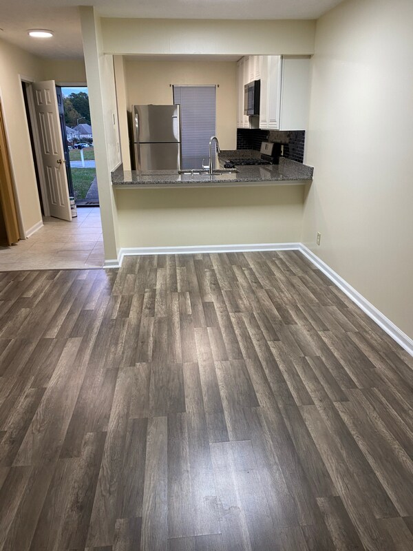 Building Photo - 1597 Springleaf Point SE