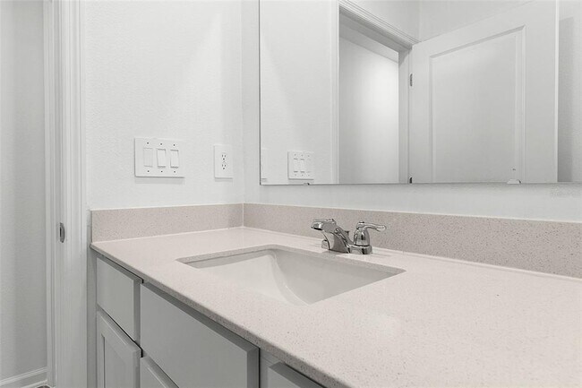 Building Photo - 4928 Worchester Dr