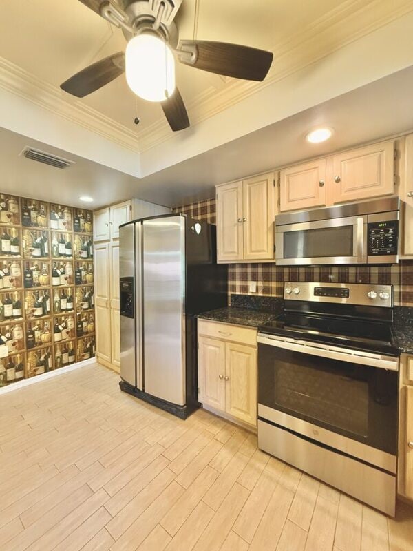 Building Photo - 14530 Alejo Ct