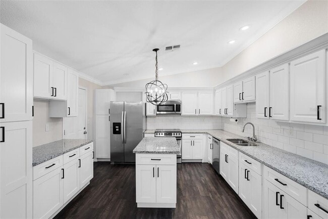 Building Photo - 35211 Harbor Shores Rd