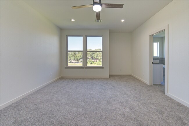 Building Photo - 2903 El Fenice Ln