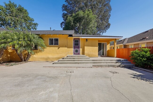 Building Photo - 133 N Tassajara Dr