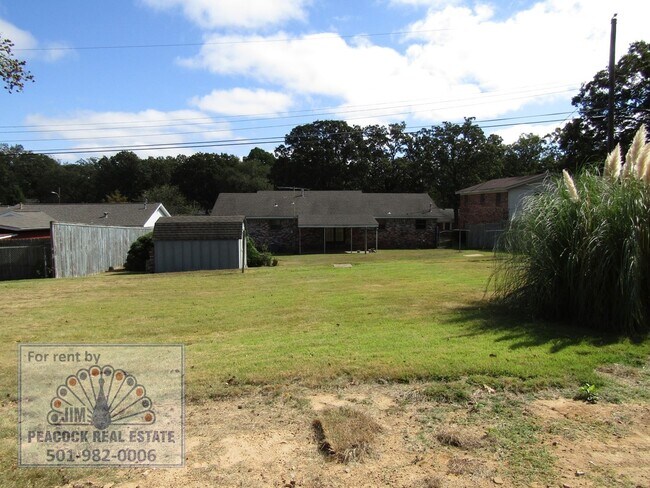 Building Photo - 509 S Longfield Ave