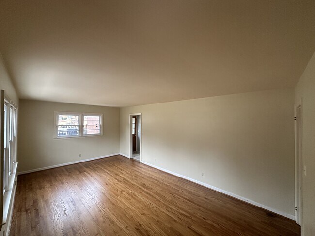 Building Photo - 141 Dublin Ct