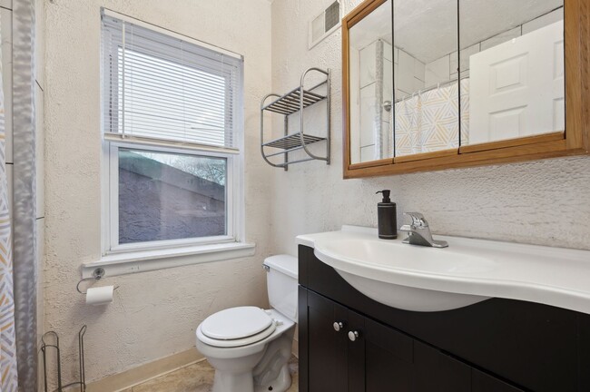 Building Photo - 2107 N 18th St