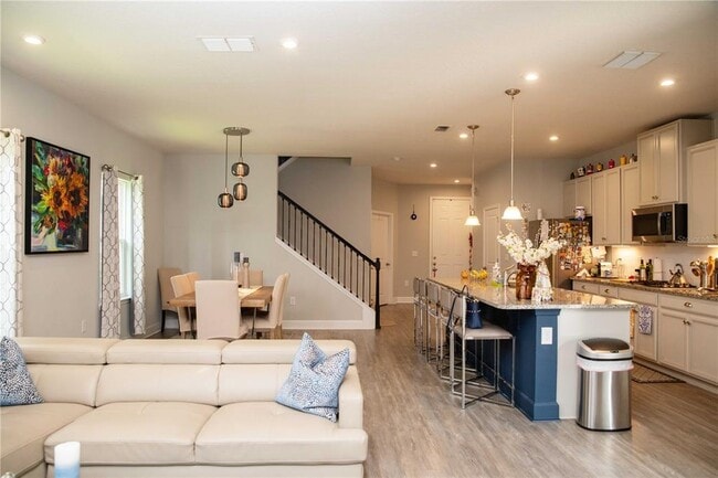 Building Photo - 5963 Glory Bower Dr