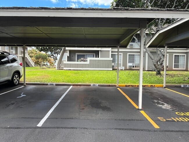Building Photo - Royal Palm (Waipio) - Upstairs 2 bedrooms,...