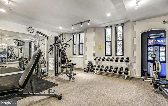 Building Photo - 1701 16th St NW