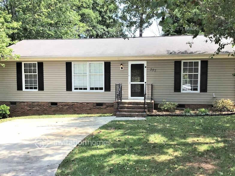 Primary Photo - 357 Brookgreen Pl NW