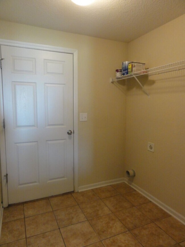 Building Photo - North Park Location