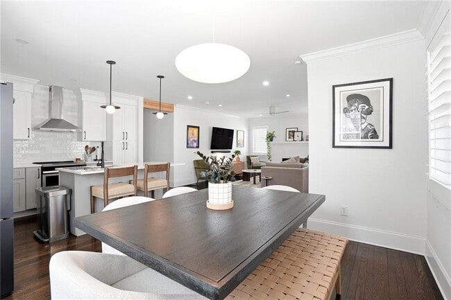 Building Photo - 496 Shannon Dr SW