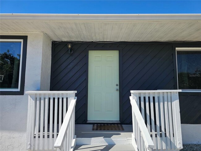 Building Photo - 1600 Meadow Lark Ln