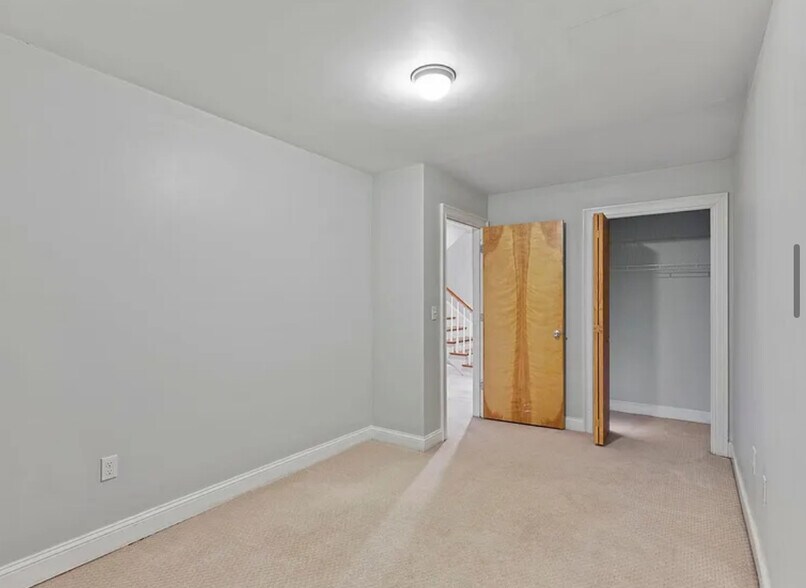 Building Photo - 873 Harrison Ave