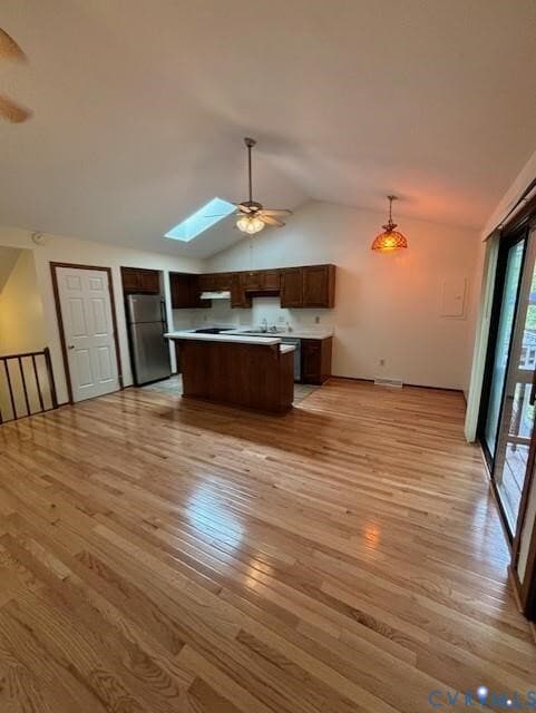 Building Photo - 813 W 29th St