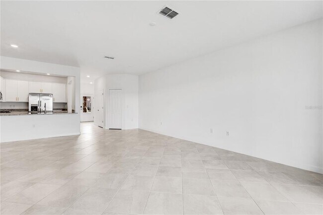 Building Photo - 15172 Sunny Day Dr