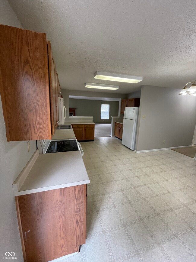 Building Photo - 10403 Bicknell Cir