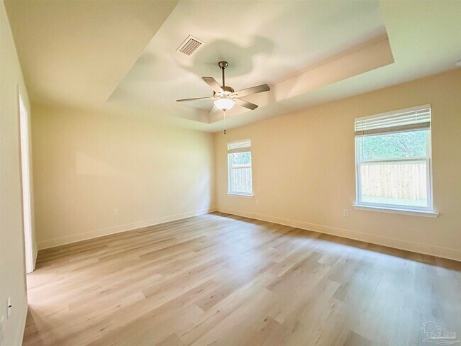 Building Photo - 1715 Leigh Lp