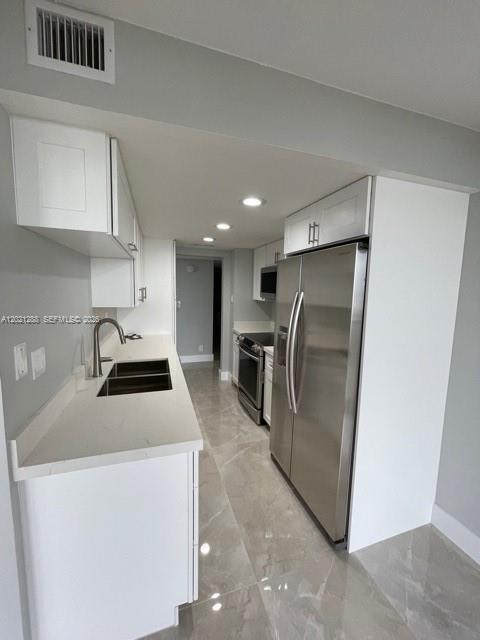 Building Photo - 3031 N Ocean Blvd