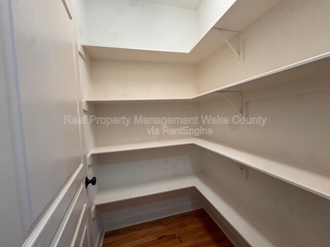 Building Photo - 441 Heritage Village Ln