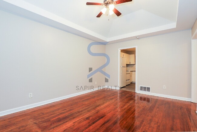 Building Photo - Move in before December 31st and choose your reward: a $250 Amazon Gift Card or a 55 Smart TV!