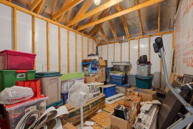 Building Photo - 18323 Tiger Flowers Dr