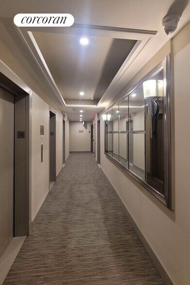 Building Photo - 45 W 81st St