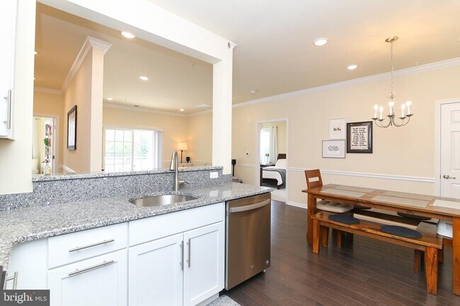 Building Photo - 5322 Palomino Ct