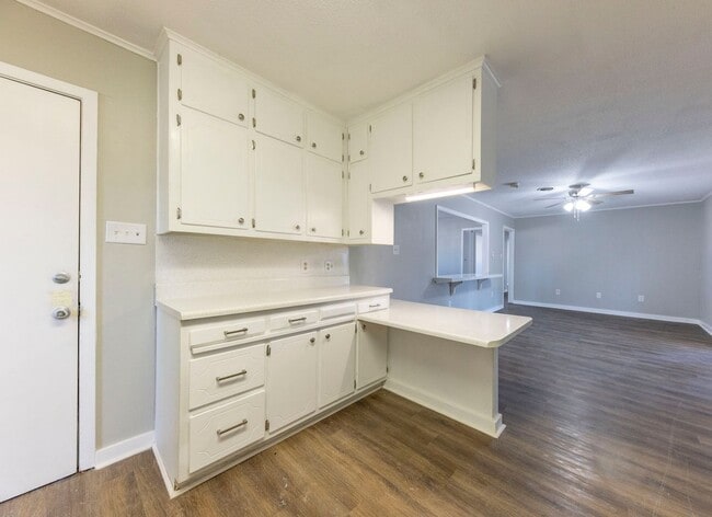 Building Photo - 67 Mohawk Dr