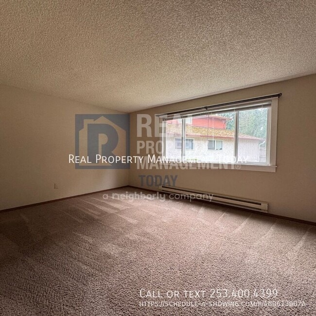 Building Photo - 6115 Glen Mary Ln SE