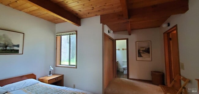 Building Photo - 154 White Fir Wood