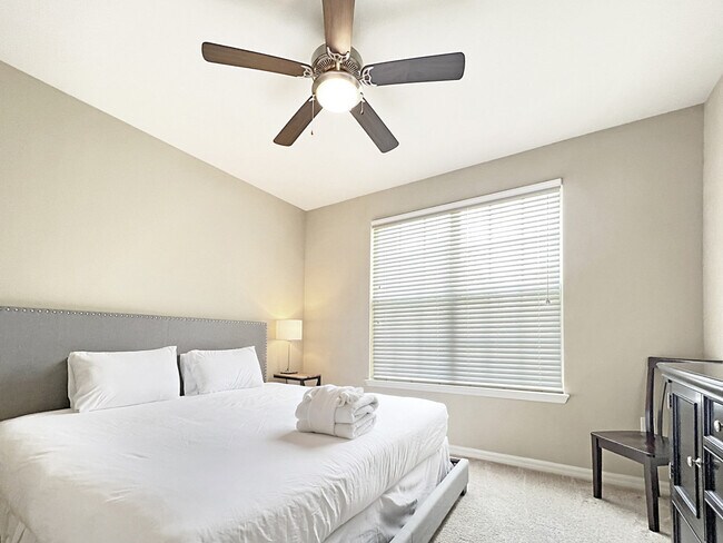 Building Photo - 1890 Sweetbroom Cir