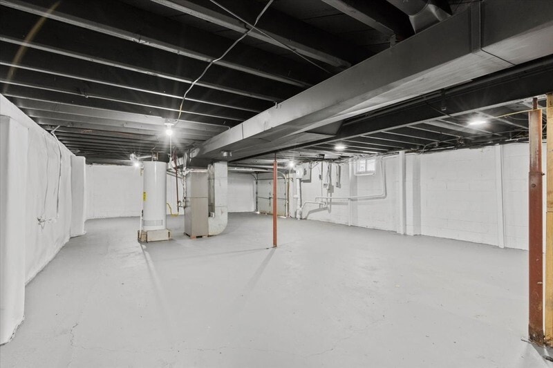 Building Photo - 7704 E 103rd Terrace