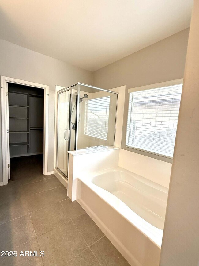 Building Photo - 1458 W Smoke Tree Ave