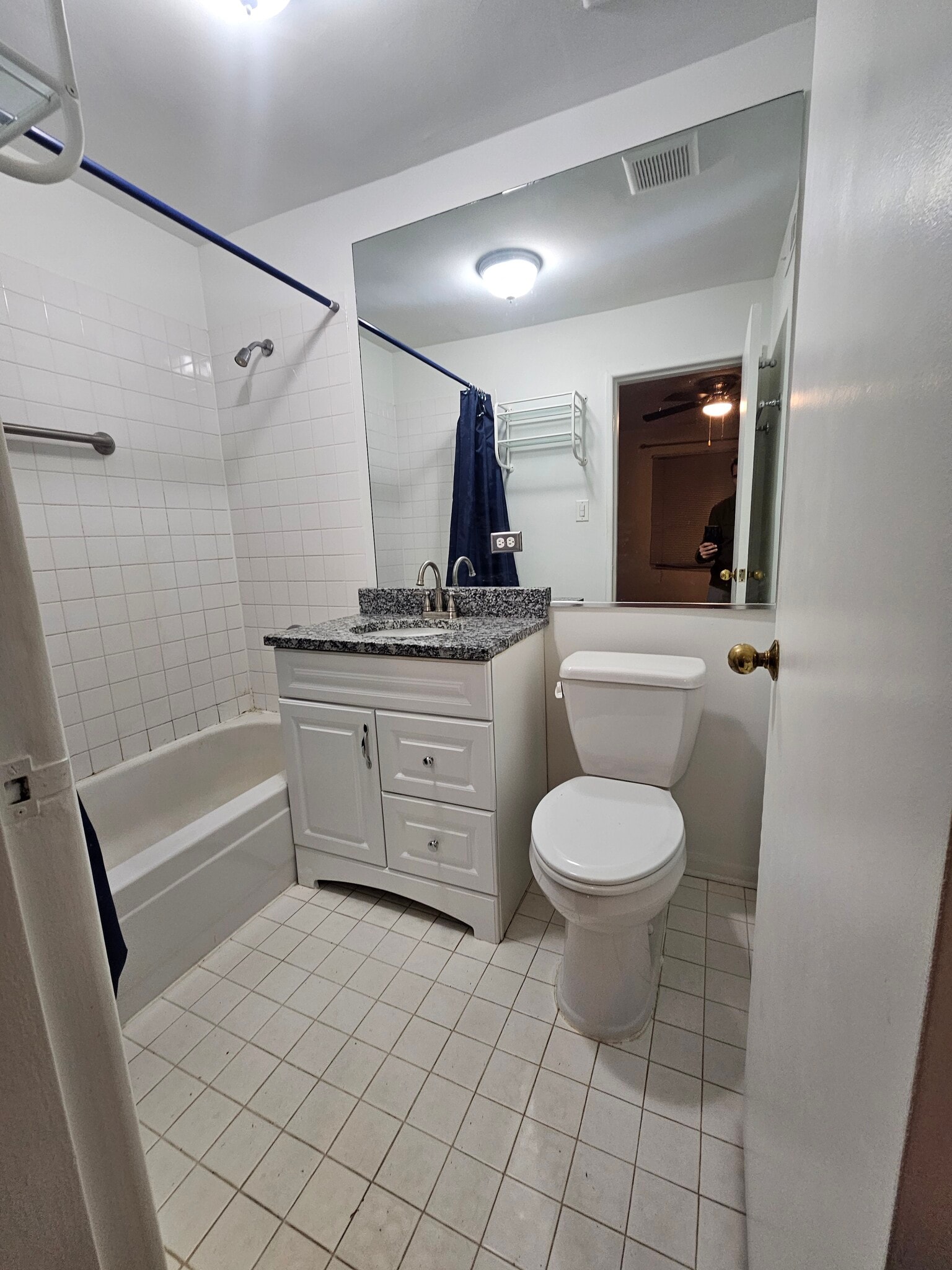 Building Photo - 146 Green Bay Rd