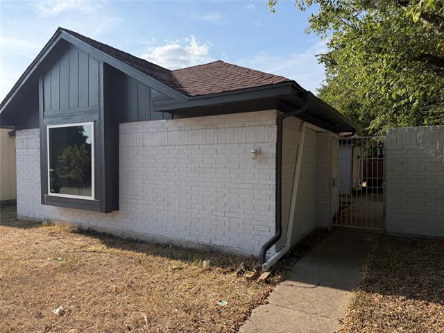 Building Photo - 10231 Ridge Oak St