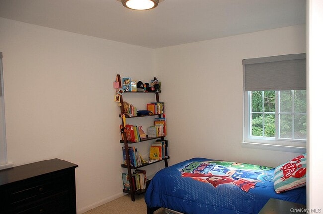 Building Photo - 18 Coralyn Ave