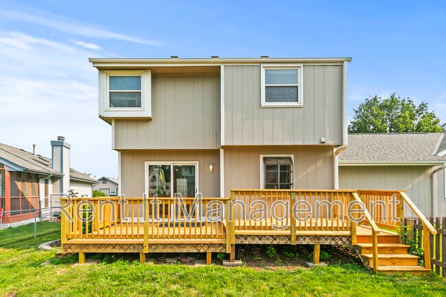 Building Photo - 15421 R St