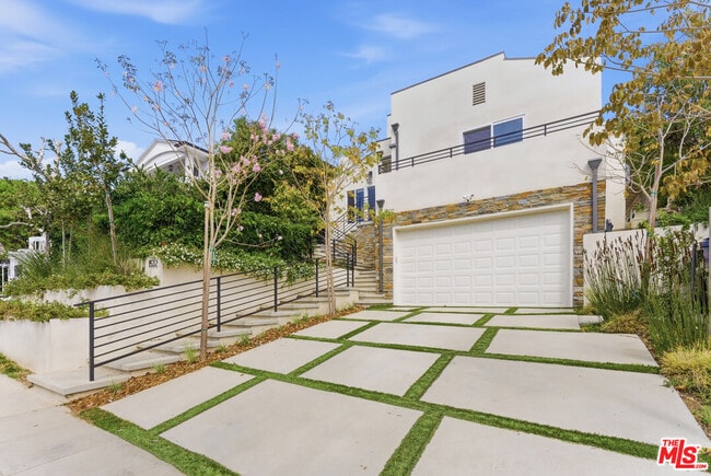 Building Photo - 1532 Glendon Ave