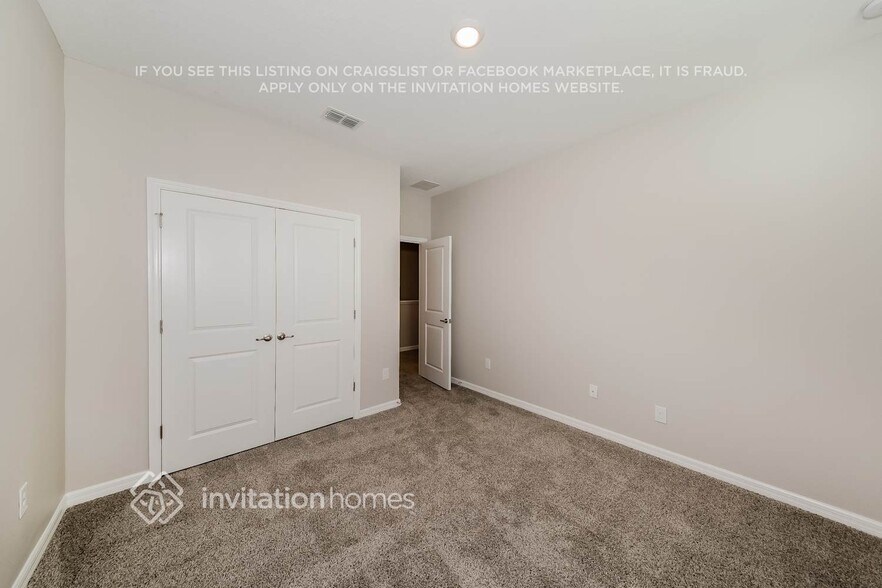 Building Photo - 11540 Woodleaf Dr