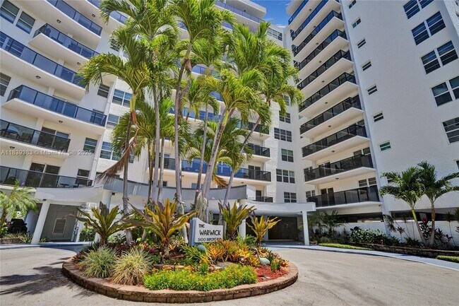Building Photo - 5100 Dupont Blvd